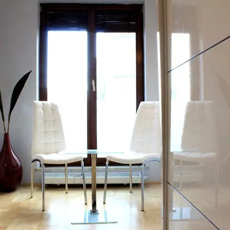 Luksusowy Apartament W Centrum, Do 7 Osob *